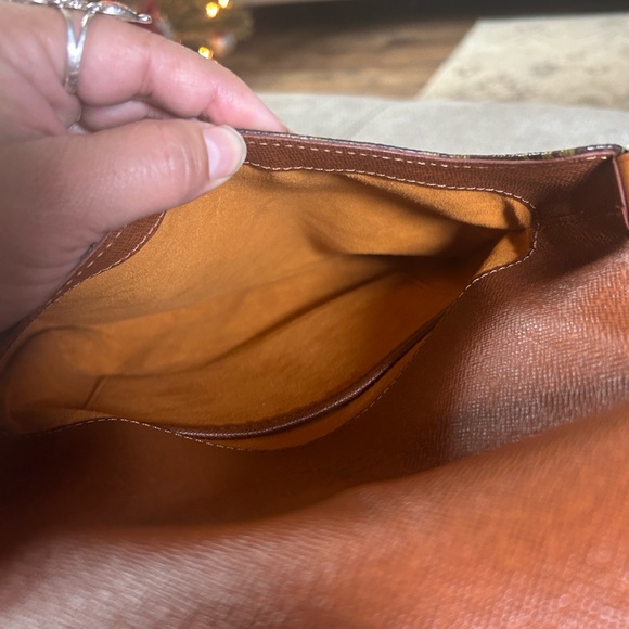 Louis Vuitton Brown Monogram Shoulder Bag - Picture 8 of 9